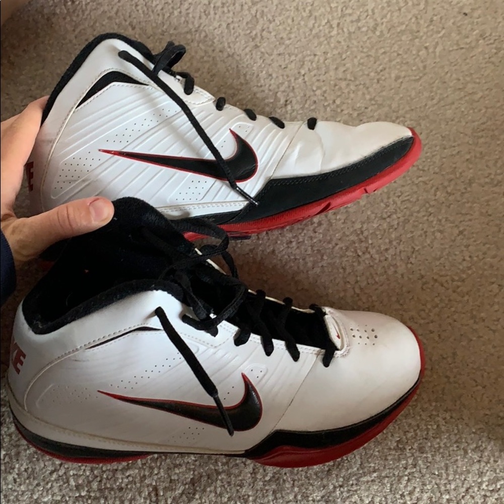Youth Basketball Shoes